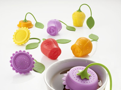 Infusores como formato de flor para preparar chás mais facilmente